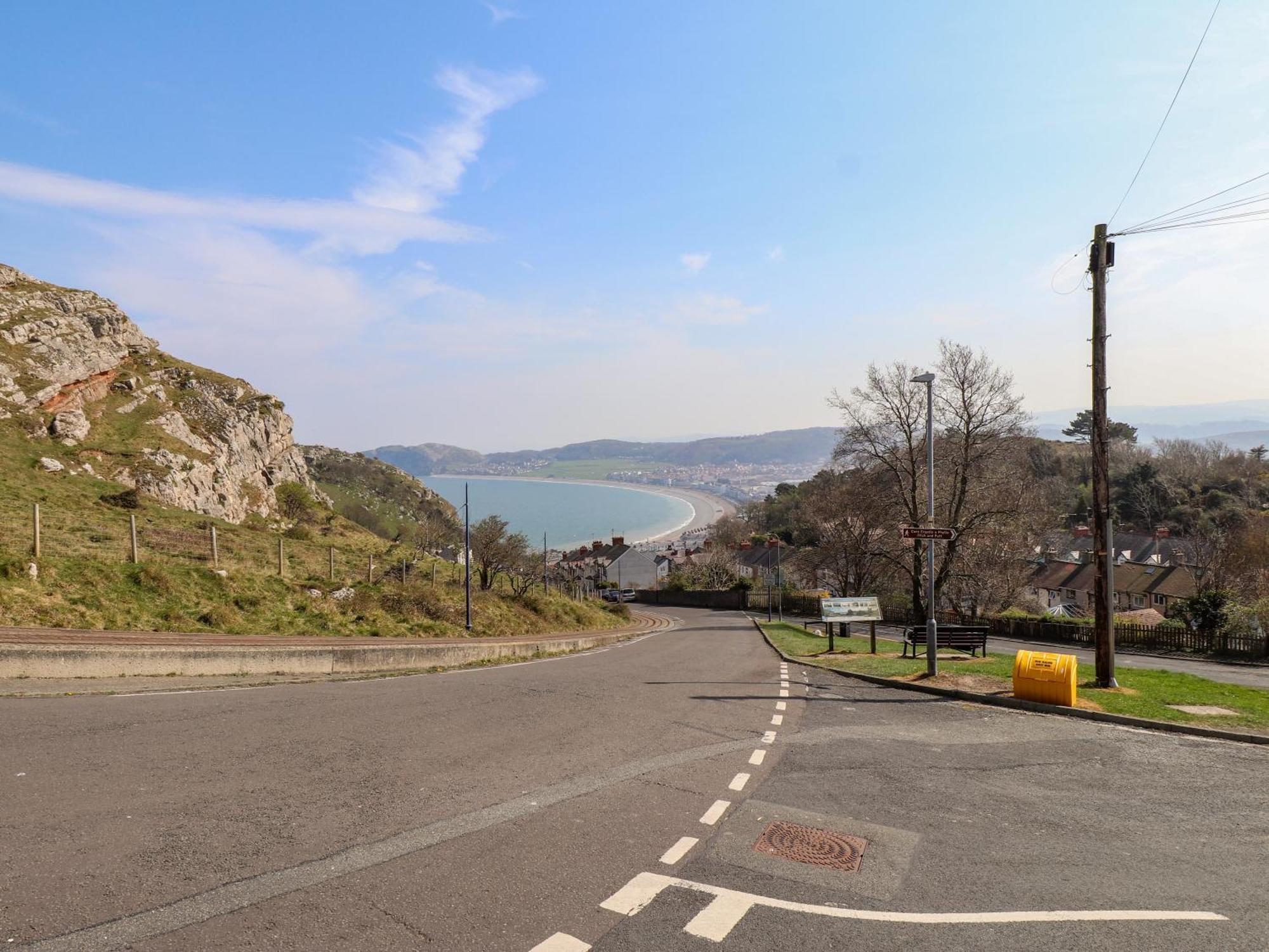 4 Bay View Terrace Holiday home