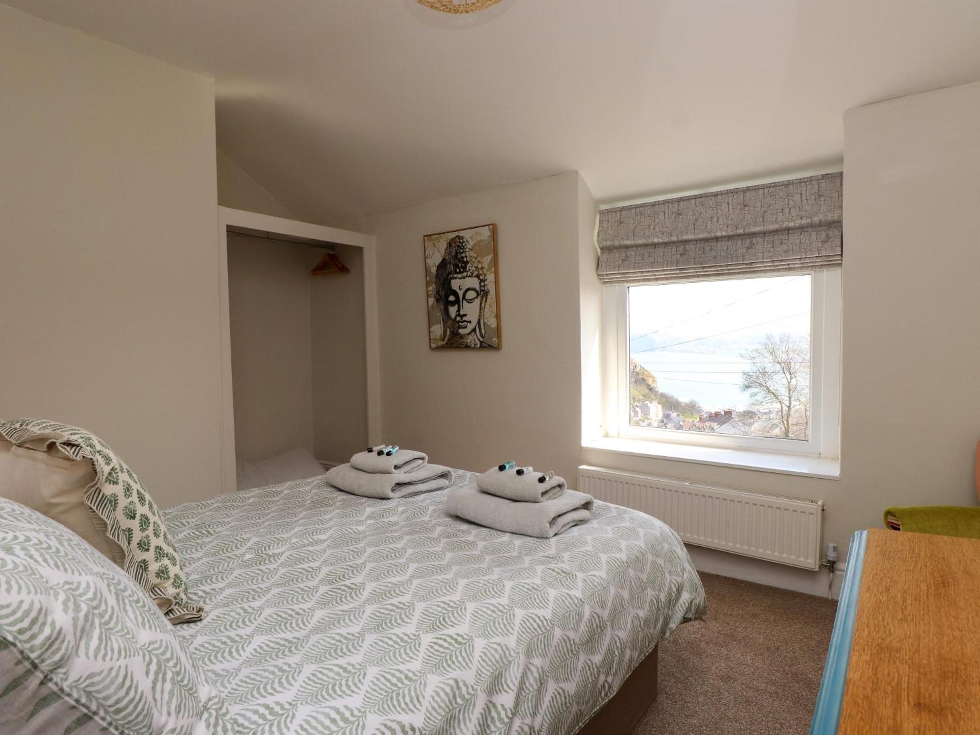4 Bay View Terrace Holiday home *